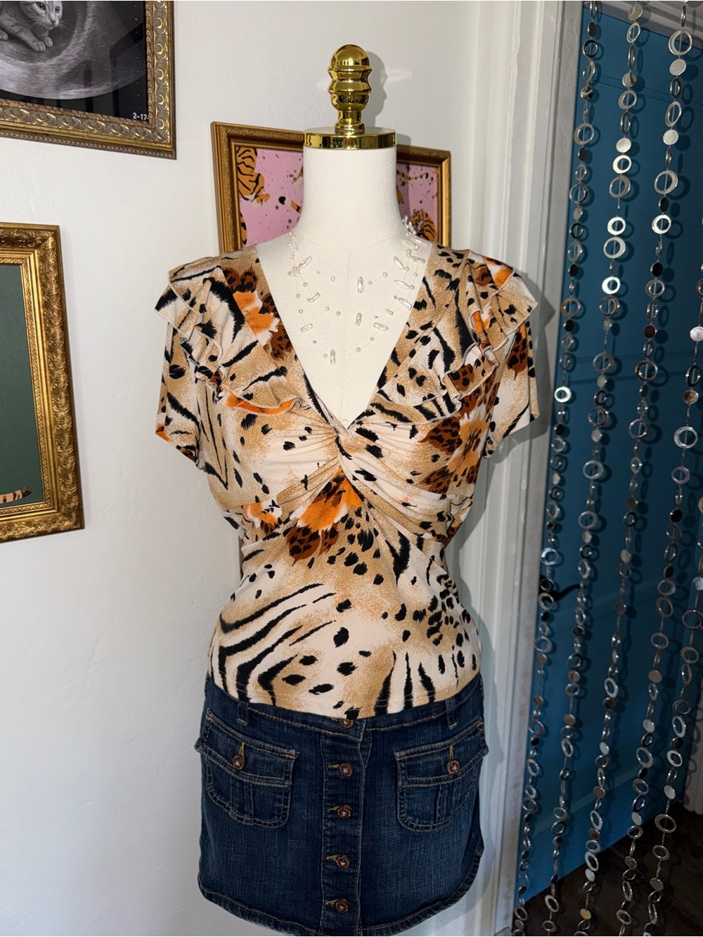 Vintage Y2K Women's Twist-Front Animal Print Top in Beige and Orange